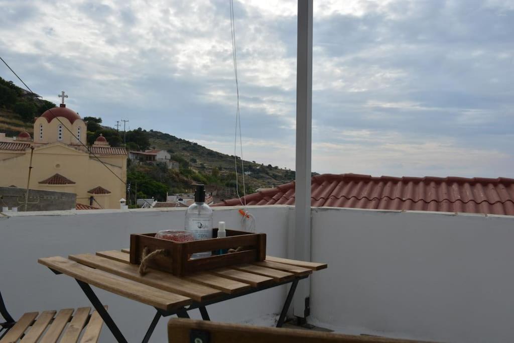 The House Of Grandma Zinios Βίλα Ioulis Εξωτερικό φωτογραφία